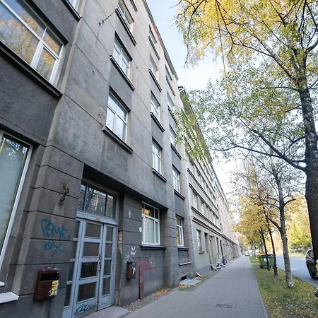 Modern - New Fully Equipped Apartment