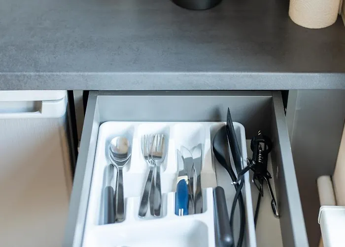 Modern - New Fully Equipped Apartment *