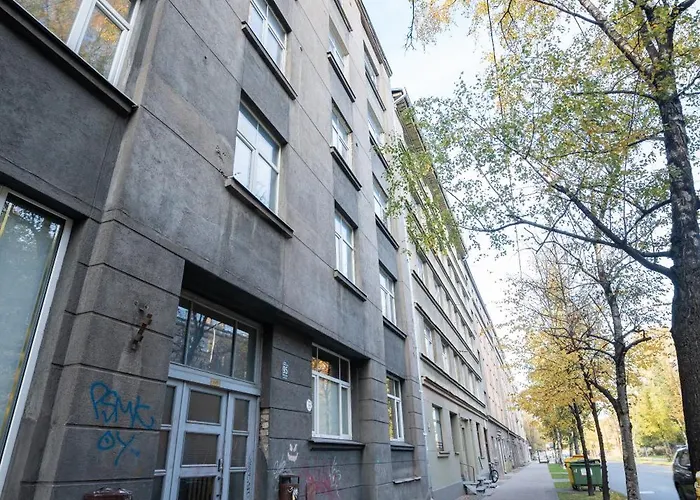 Modern - New Fully Equipped Apartment